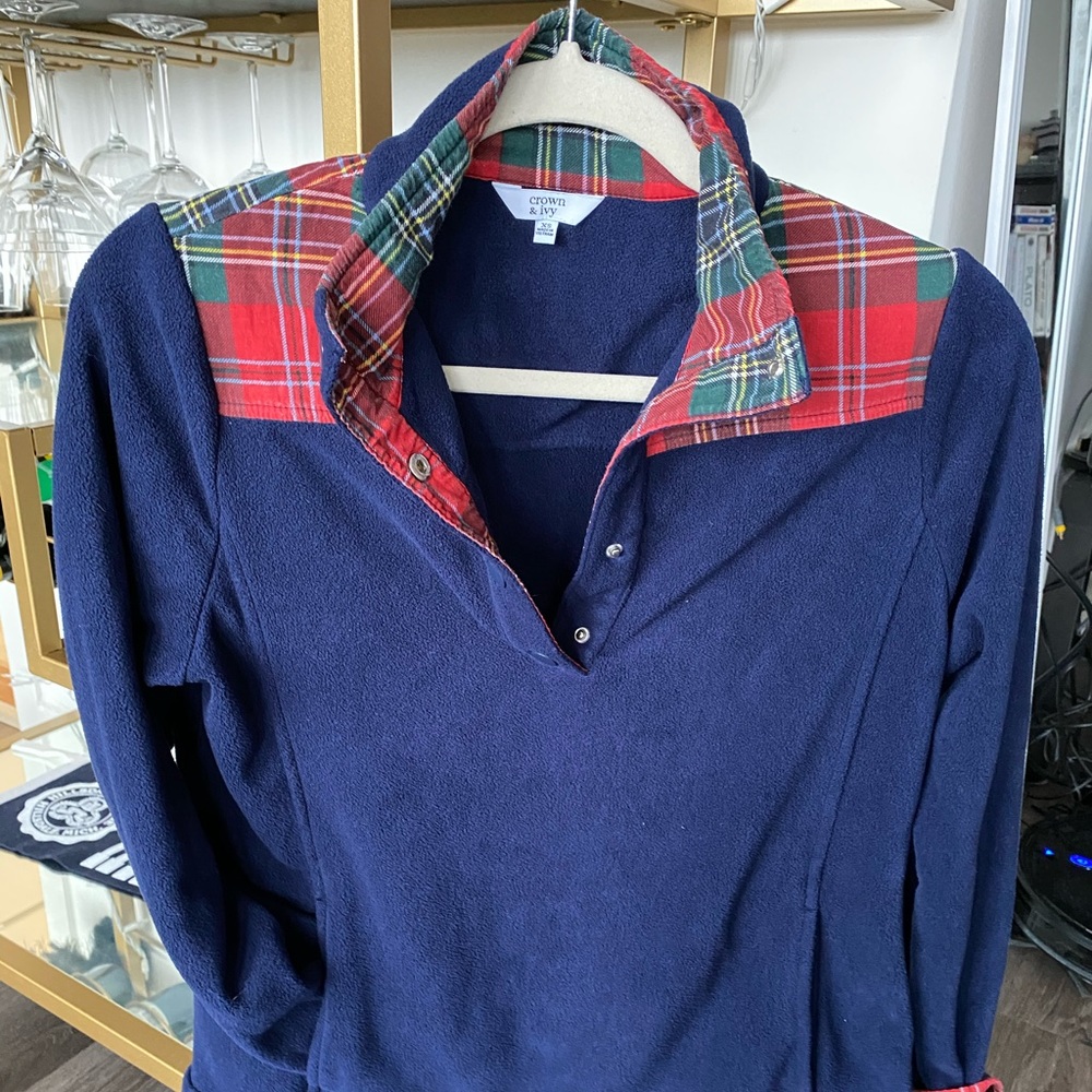 Fleece button pullover sweatshirt